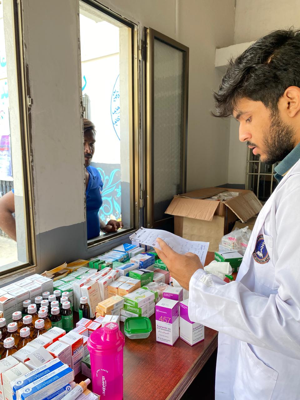 Doctor dispensing free medicines